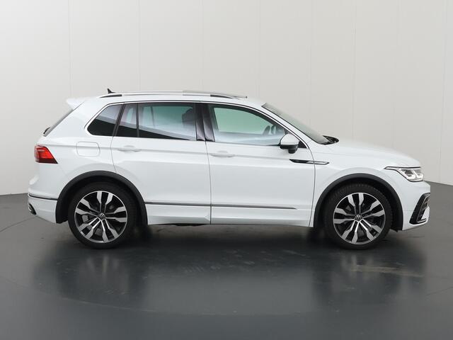 Volkswagen TIGUAN 1.5 TSI R-Line Business+ | Trekhaak | Panoramadak | Camera 360° | Matrix Led | Keyless Go |