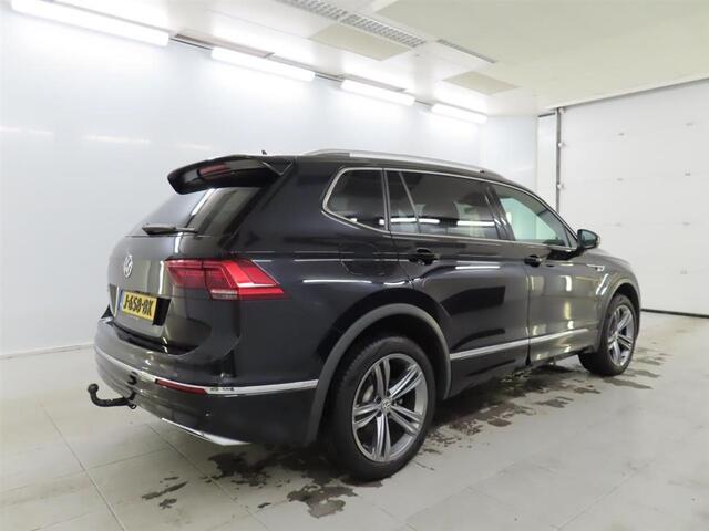 Volkswagen TIGUAN Allspace 1.5 TSI Highline R Line Pano.dak Stoelvrw. Adapt.Cruise Business