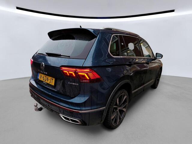 Volkswagen TIGUAN 1.4 TSI eHybrid R-Line Business+ / AUTOMAAT/ 2X R-LINE/ 245 PK/ TREKHAAK/ PANO/ CAMERA/ PARK. SENSOREN/ LED/ DIGITAL DASHBOARD/ NAVI/ CLIMA/ 20" LMV