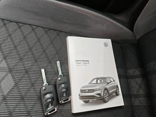 Volkswagen TIGUAN 1.4 TSI eHybrid R-Line Business+ / AUTOMAAT/ 2X R-LINE/ 245 PK/ TREKHAAK/ PANO/ CAMERA/ PARK. SENSOREN/ LED/ DIGITAL DASHBOARD/ NAVI/ CLIMA/ 20" LMV