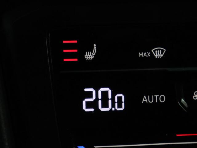 Volkswagen TIGUAN 1.4 TSI eHybrid R Line | Panoramadak | Leder | Stoelverwarming | Trekhaak | 360 Camera | Adaptive cruise | Carplay | Matrix LED | Navigatie | Achterbankverwarming | PHEV | Plug In