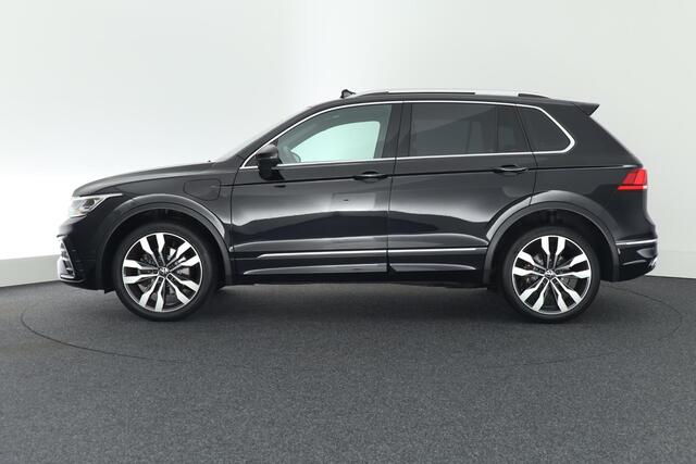 Volkswagen TIGUAN 1.4 TSI 245pk eHybrid R-Line Business+ Trekhaak Camera Stoelverwarming Keyless Virtual Cockpit Panoramadak Navigatie