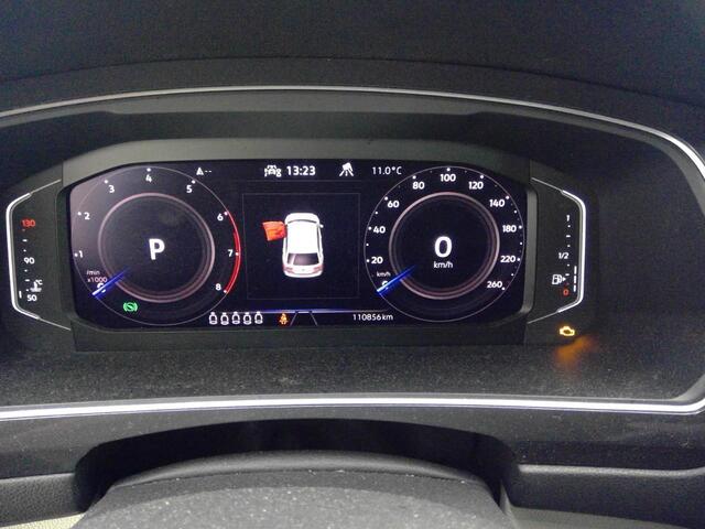 Volkswagen TIGUAN Allspace 1.5 TSI Highline Business R Line 7persoons. R line | Panoramadak.