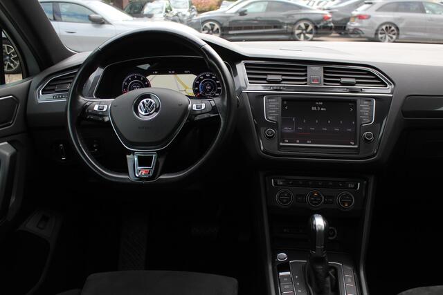 Volkswagen TIGUAN 1.4 TSI ACT Highline / Camera / Virtual Cockpit / Dynaudio / CarPlay / 19'' / Dodehoek / DAB / Stoelverwarming / ACC