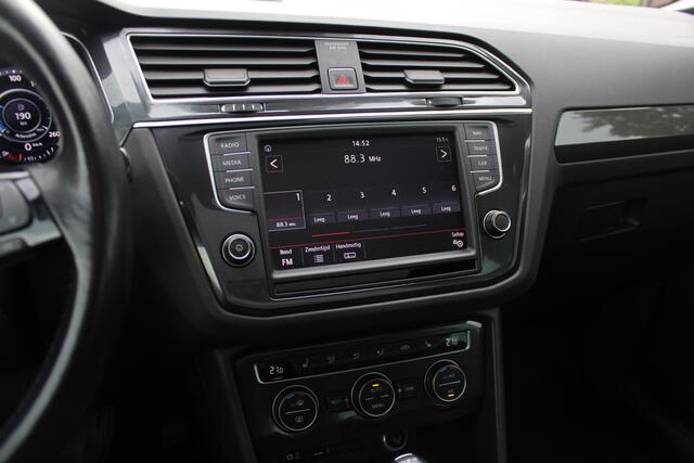 Volkswagen TIGUAN 1.4 TSI ACT Highline / Camera / Virtual Cockpit / Dynaudio / CarPlay / 19'' / Dodehoek / DAB / Stoelverwarming / ACC