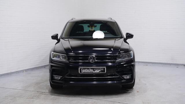 Volkswagen TIGUAN 1.5 TSI Comfortline Business 1e eigenaar NAP R-Line 19-inch lmv digitale-cockpit PDC v+a Distance controle Climate-controle Privat-glas DAB Navi full Park-pilot elektrische achterklep