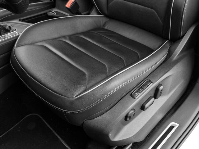 Volkswagen TIGUAN 1.5 TSI 150pk DSG R-Line Business+ · Panoramadak · Leder · Apple/Android Car Play · Elek. Achterklep · 360 Camera · Keyless · 19'' Inch ·