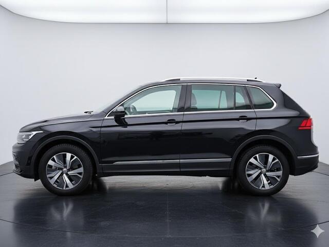 Volkswagen TIGUAN 1.4 TSI eHybrid Elegance Business+ Automaat |Trekhaak | Digitale tellerklok | Camera | Schuif/kanteldak | Cruise | PDC | Navigatie | Stoelverwarming