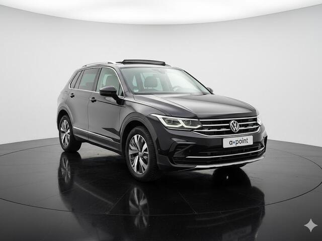 Volkswagen TIGUAN 1.4 TSI eHybrid Elegance Business+ Automaat |Trekhaak | Digitale tellerklok | Camera | Schuif/kanteldak | Cruise | PDC | Navigatie | Stoelverwarming