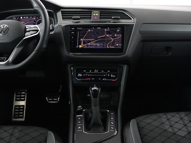 Volkswagen TIGUAN 1.4 TSI eHybrid R Line | Trekhaak | Matrix LED | Carplay | Adaptive cruise | Park Assist | Navigatie | Keyless | Virtual Cockpit | Parkeerhulp | PHEV | Plug In