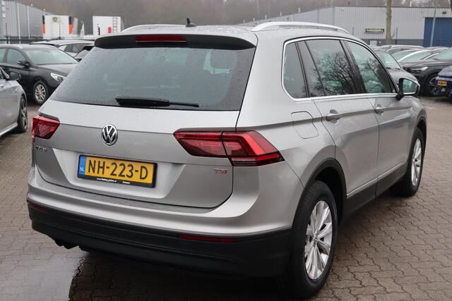 Volkswagen TIGUAN 1.4 TSI ACT Connected Series Panoramadak, Navigatie, Schuif- kanteldak, Apple Carplay, Stoelverwarming
