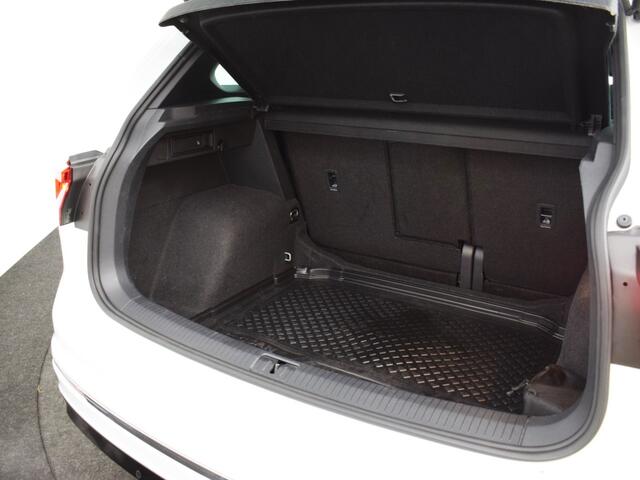 Volkswagen TIGUAN 1.5 TSI CL Business | R-Line o Schuifdak o Virtual o LED o ACC