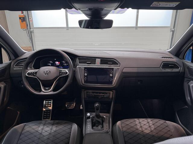 Volkswagen TIGUAN 1.5 TSI DSG R-Line 150 PK - PANORAMADAK - AUTOMAAT - LED - PARKEERCAMERA - VIRTUAL COCKPIT - STUURVERWARMING - KEYLESS - AUTOMATISCH INPARKEREN