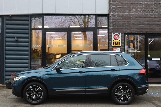 Volkswagen TIGUAN 1.4 TSI 180kW eHybrid Elegance Pano/IQ.Light/Camera/Keyless/Virtual Cockpit/Dodehoek/18"