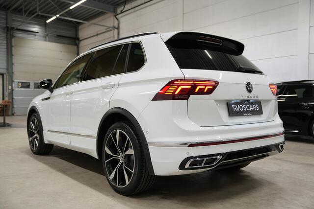 Volkswagen TIGUAN 1.5 TSI R-Line * Pano - 20" - Keyless - Camera - IQ Light - Blind Spot - Standkachel *