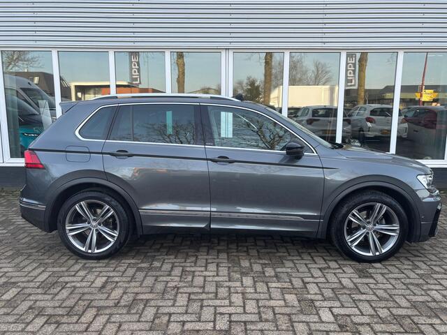 Volkswagen TIGUAN 1.5 TSI ACT Highline Business R | Trekhaak | Pano | Stoelverwarming | Dodehoek Detector