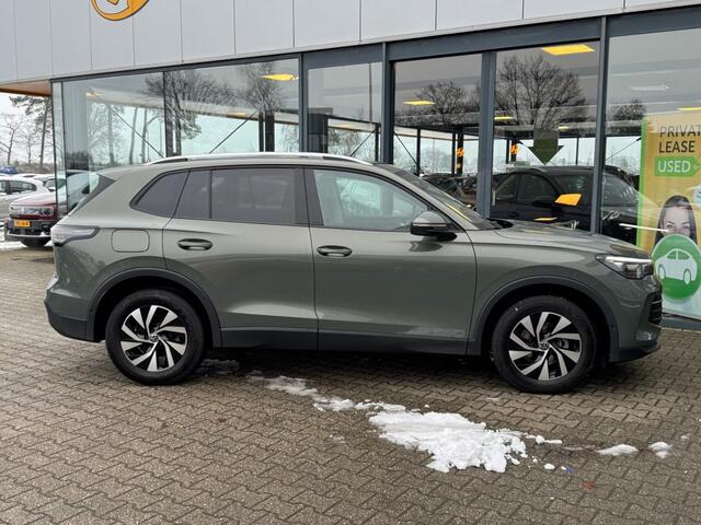 Volkswagen TIGUAN 1.5 eTSI Life Edition - schuif/kanteldak - winterpakket - camera