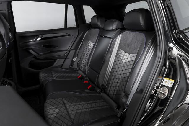 Volkswagen TIGUAN 1.5 eHybrid 272 PK R-Line Edition | Black Style | Assistance Plus | Elek. Trekhaak | S/K-panodak | IQ Light | Adapt. Cruise | Stoel-+stuurverw. | NAV+App. Connect | 360 Camera | LM 20" | 4059