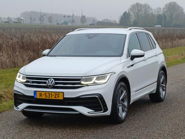 Volkswagen TIGUAN 1.5 TSI R-Line Business+ /Prachtige auto!/Trekh./