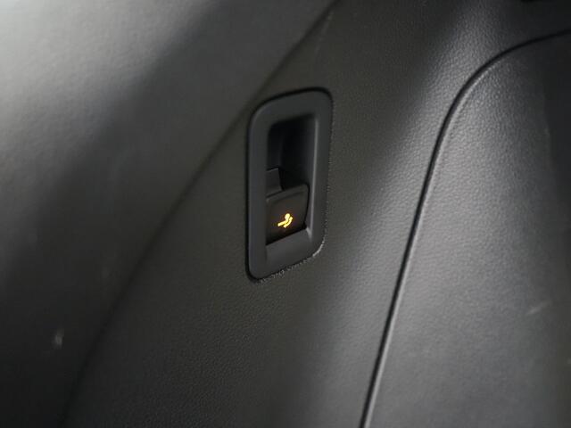 Volkswagen TIGUAN 1.4 TSI eHybrid Life Plug In Hybrid 245pk Dealer O.H. PHEV | Trekhaak Af Fabriek | Adaptive Cruise | Sportstoelen & Stuur Verwarmd | Virtual | Keyless | Blis | Navigatie | DAB |