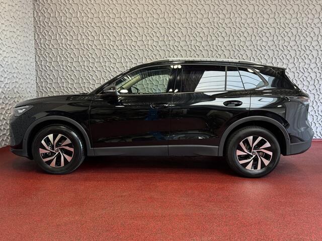 Volkswagen TIGUAN 1.5 TSI BENZINE AUTO ZONDER STEKKER 150PK DSG ? NIEUWE AUTO? TREKHAAK IQ.LED CARPLAY NAVI ELEK.KLEP STOEL/STUUR VERW LED 10/2025 BENZINE ?Top Auto's Wijchen? 170 Nieuwe en bijna nieuwe Auto's met : Benzine / PHEV / Plug in hybrid / Hybrid / Mild hybrid /