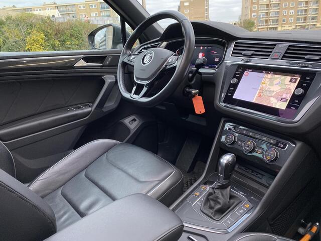 Volkswagen TIGUAN 1.5TSI DSG R-Line / Leder / Camera / Panodak / Trekhaak