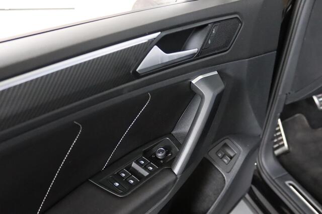 Volkswagen TIGUAN 1.4 TSI eHybrid R-Line Blackstyle Volleder, Panoramadak, Zeer mooie uitvoering!