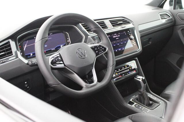 Volkswagen TIGUAN 1.5 TSI 150pk DSG 2x R-Line Black Style Leder Head-Up Stoelverwarming Virtual Cockpit Navigatie