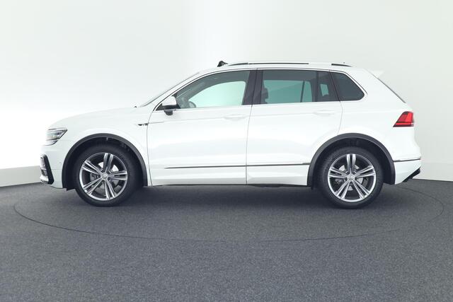 Volkswagen TIGUAN 1.5 TSI 150pk DSG ACT R-Line Highline Trekhaak Camera Stoelverwarming Virtual Cockpit Panoramadak Navigatie