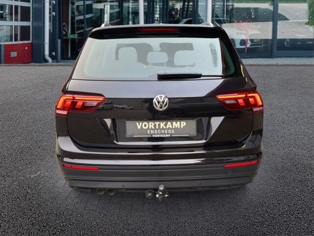 Volkswagen TIGUAN 2.0 TDI DSG COMFORTLINE TREKHAAK/PDC/ACC/STOELVERW/NAVI