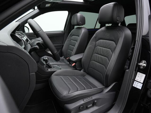 Volkswagen TIGUAN 1.4 TSI eHybrid 245 pk DSG R-Line | Panoramadak | Leder | Geheugenstoelen | Head-up display | 360 camera | IQ Light | Stuur-/stoelverwarming