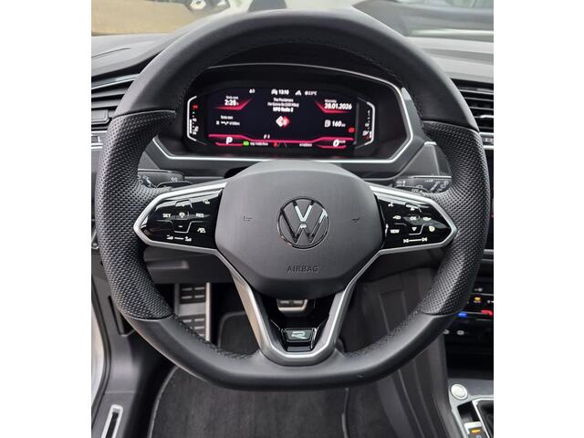 Volkswagen TIGUAN 1.5 eTSI R-Line Edition l Pano l Harman Kardon l Stoelverwarming l Adpt Cruise l Black Pakket