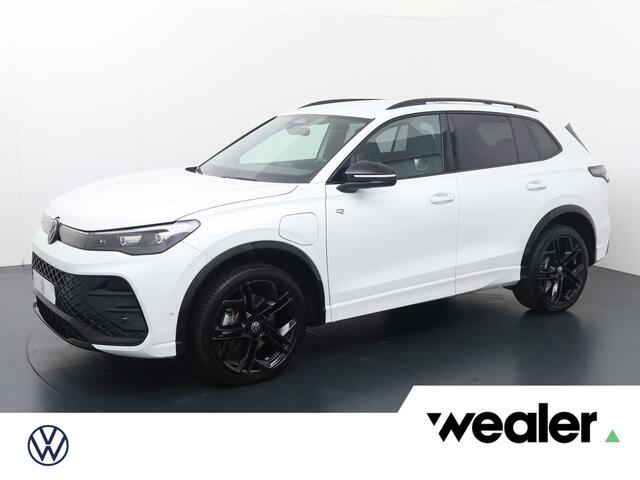 Volkswagen TIGUAN 1.5 eHybrid R-Line Business | 204 PK | SoH 100% | Automaat | Trekhaak wegklapbaar | Elek. achterklep | R-Line |