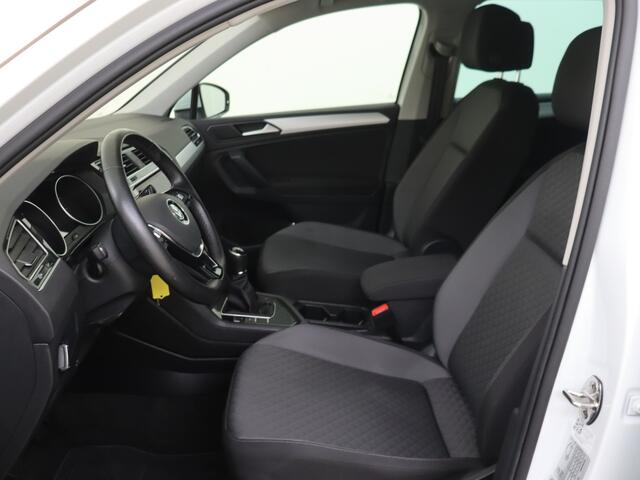 Volkswagen TIGUAN 1.5 TSI Comfortline Business | Adapt. Cruise Control | Navigatie | Carplay | Parkeerhulp |