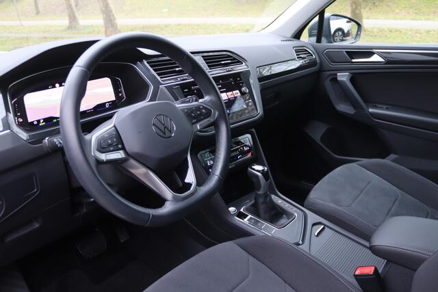 Volkswagen TIGUAN 1.4 TSI 245pk eHybrid Elegance IQ.Light/Camera/Keyless/Virtual Cockpit/Trekhaak wegkl.