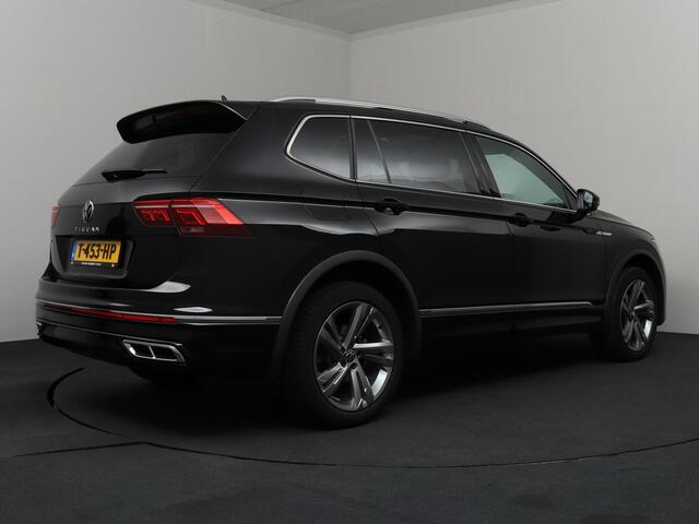 Volkswagen TIGUAN Allspace 1.5 TSI R-Line Business 7 Persoons! | Panoramadak | ACC | IQ Light!