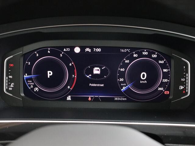 Volkswagen TIGUAN Allspace 1.5 TSI R-Line Business 7 Persoons! | Panoramadak | ACC | IQ Light!