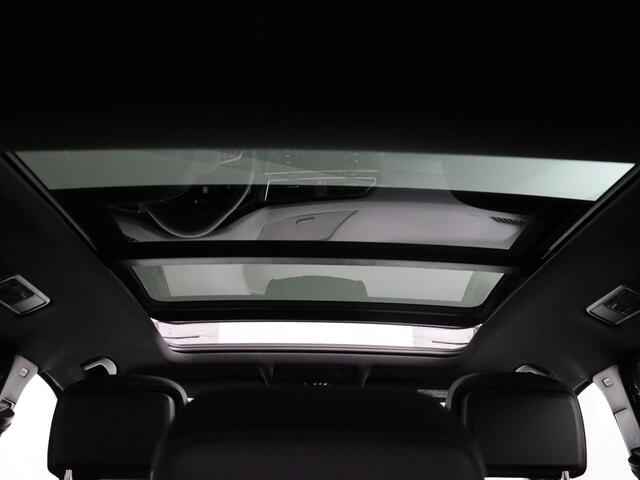 Volkswagen TIGUAN Allspace 1.5 TSI R-Line Business 7 Persoons! | Panoramadak | ACC | IQ Light!