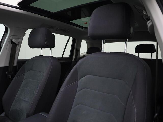 Volkswagen TIGUAN Allspace 1.5TSI/150PK Comfortline Business DSG · Panoramadak · Apple/Android Car Play · Navigatie