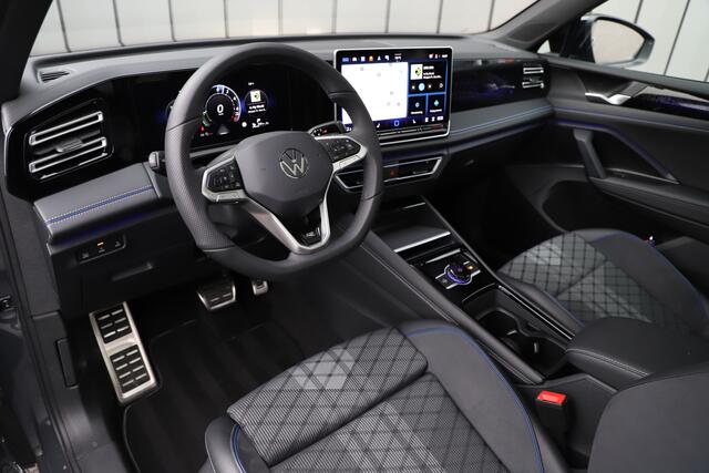 Volkswagen TIGUAN 1.5 eHybrid R-Line Edition | 272PK | Massage | Adapt. onderstel | Pano | Sfeerverlichting | Keyless-go | Dynamic-light | NL-Auto | 2025.
