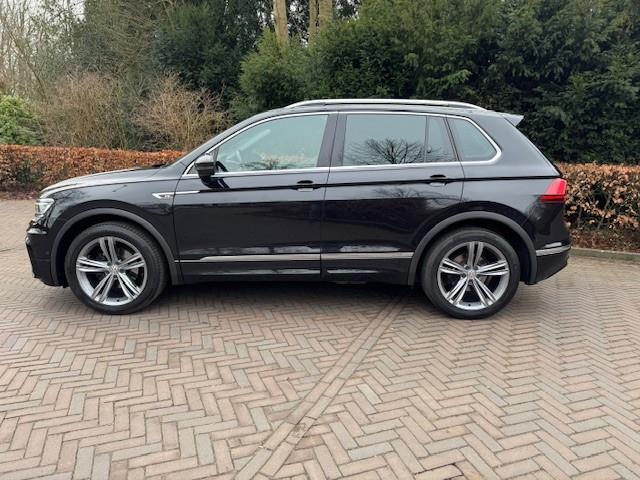 Volkswagen TIGUAN 1.4TSI 150PK 4MOTION HIGHLINE BUSINESS R/PANO/XENON/CAMERA/WINTERSET/VIRTDASH