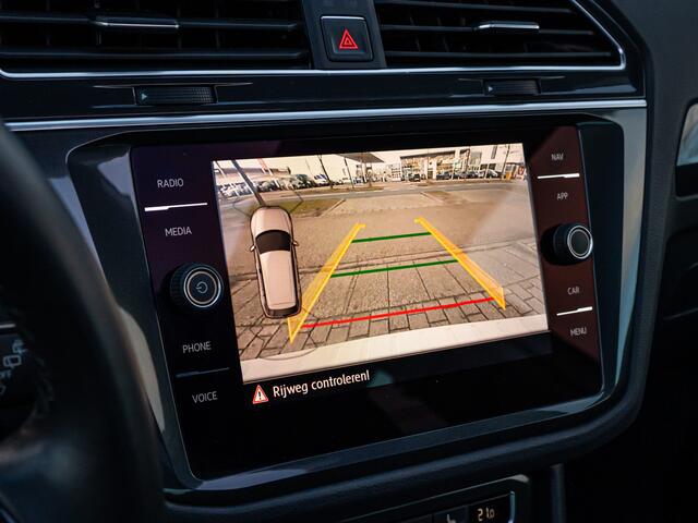 Volkswagen TIGUAN 2.0 TSI 4Motion Highline R-Line PANO VIRTUAL DASH 20 INCH CAMERA STOELVERW LED ADAP CRUISE