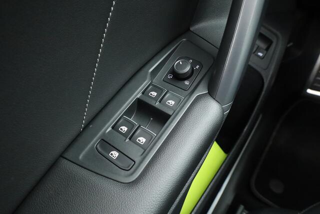 Volkswagen TIGUAN 1.4 TSI eHybrid R-Line Black Style | Pano | HUD | 360cam | Elek. Trekhaak | 4x Stoelverw. | Keyless | 20'' | Adapt. Cruise