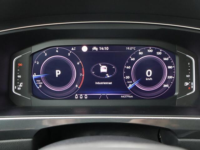Volkswagen TIGUAN 1.5 TSI Elegance | 150 PK | Automaat | Trekhaak wegklapbaar | Panoramadak | Ergo-Active stoelen | Matrix LED IQ.Light |