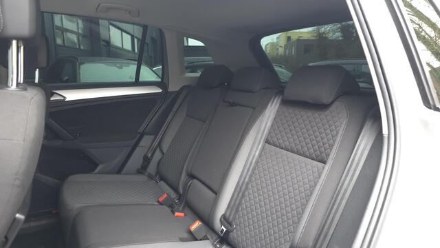 Volkswagen TIGUAN 1.4 TSI Connected Series R-Line | Carplay | Automaat | Cruise