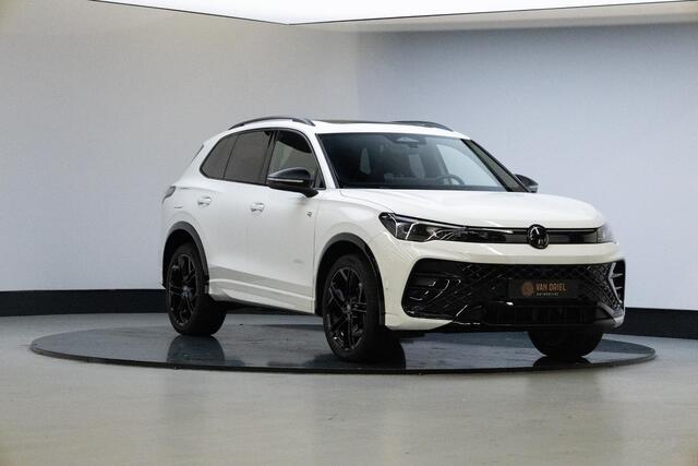 Volkswagen TIGUAN 1.5 eHybrid R-Line Edition | Panaroamdak | Trekhaak |