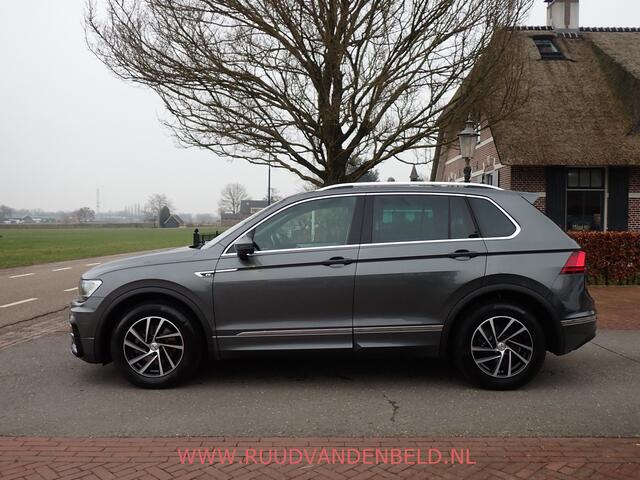 Volkswagen TIGUAN 1.5 TSI ACT R-LINE CARPLAY / ACC / VIRTUAL-DISPLAY / KEYLESS