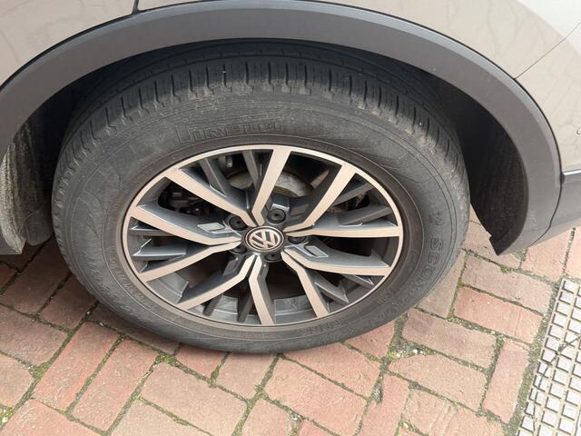 Volkswagen TIGUAN 2.0 TSI 4Motion Highline automaat Virtual cockpit trekhaak 4x4 trekgewicht 2500kg !!