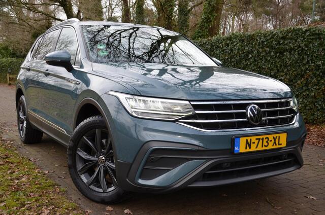 Volkswagen TIGUAN Allspace 1.5 TSI Life Business 7 Persoons Navi/Pdc/Ecc/Achteruitrijcamera/Stoel&Stuur verwarming/Virtueel dashboard/Privacy-Glass/Cr-Controle/18-Inc Lmv/Trekhaak