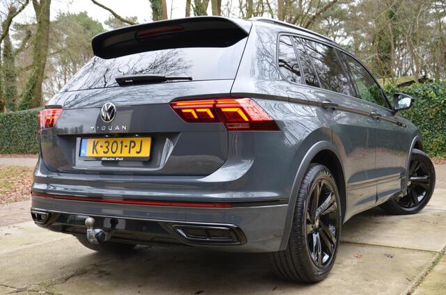 Volkswagen TIGUAN 1.5 TSI R-Line Business+ Navi/Pdc/Ecc/Achteruitrijcamera/Panoramadak/Virtueel dashboard/Privacy-Glass/Cr-Controle/19-Inc Lmv/Cruise control adaptief met Stop&Go/Koplampverlichting LED Matrix (IQ.Light)